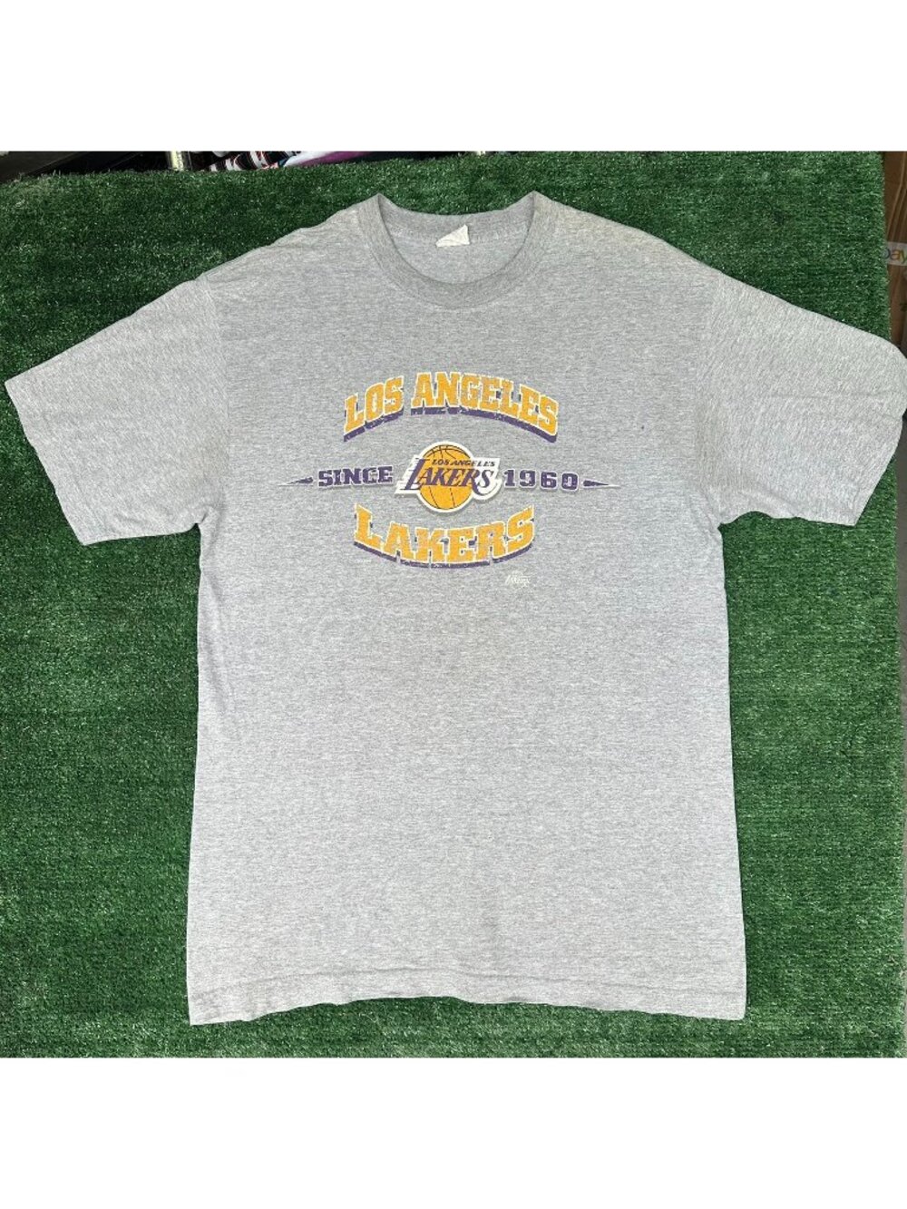 Vintage Y2K NBA Los Angeles Lakers T-Shirt Gray L Majestic Basketball Sporty